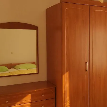 Apartmani Borcic アパート フヴァル
