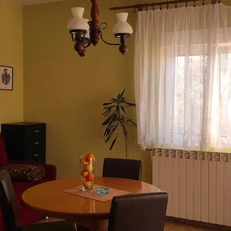 Apartmani Borcic * フヴァル